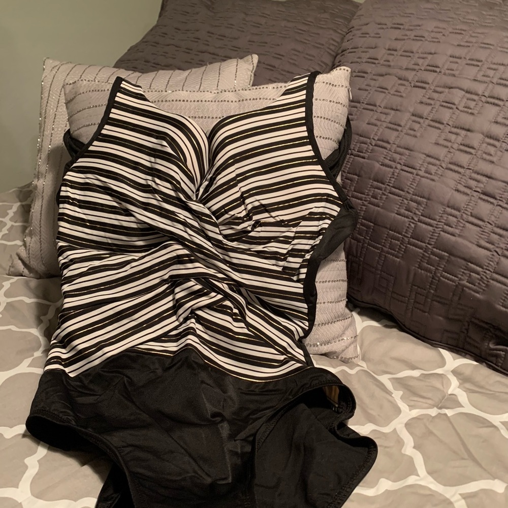 Miracle Suit size 16 like new